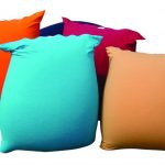 פופים במגוון צבעים